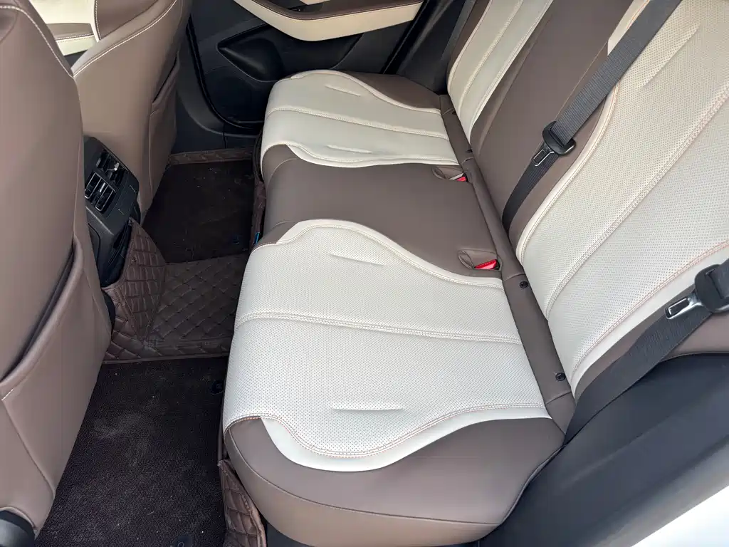 Qin PLUS 2024 Honor Edition DM-i 55KM Leading Model купить на сайте DeffCars