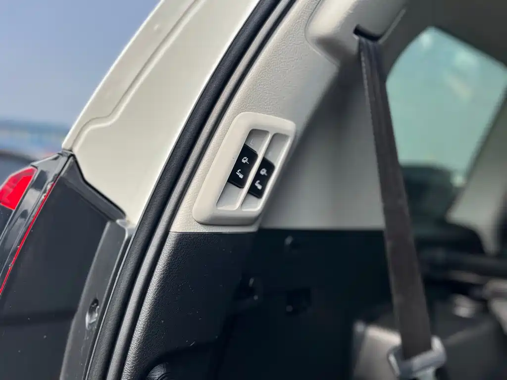 Prado 2019 3.5L automatic TX-L exclusive version купить на сайте DeffCars