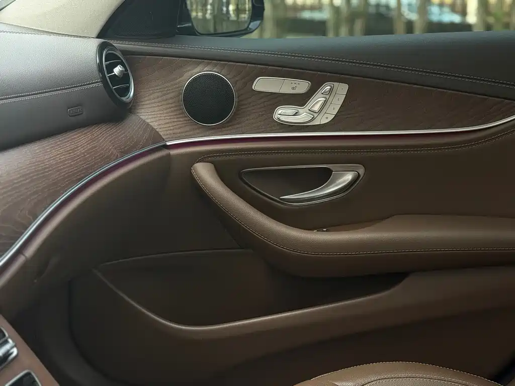 Mercedes-Benz E-Class 2023 E 300 L Fashion купить на сайте DeffCars