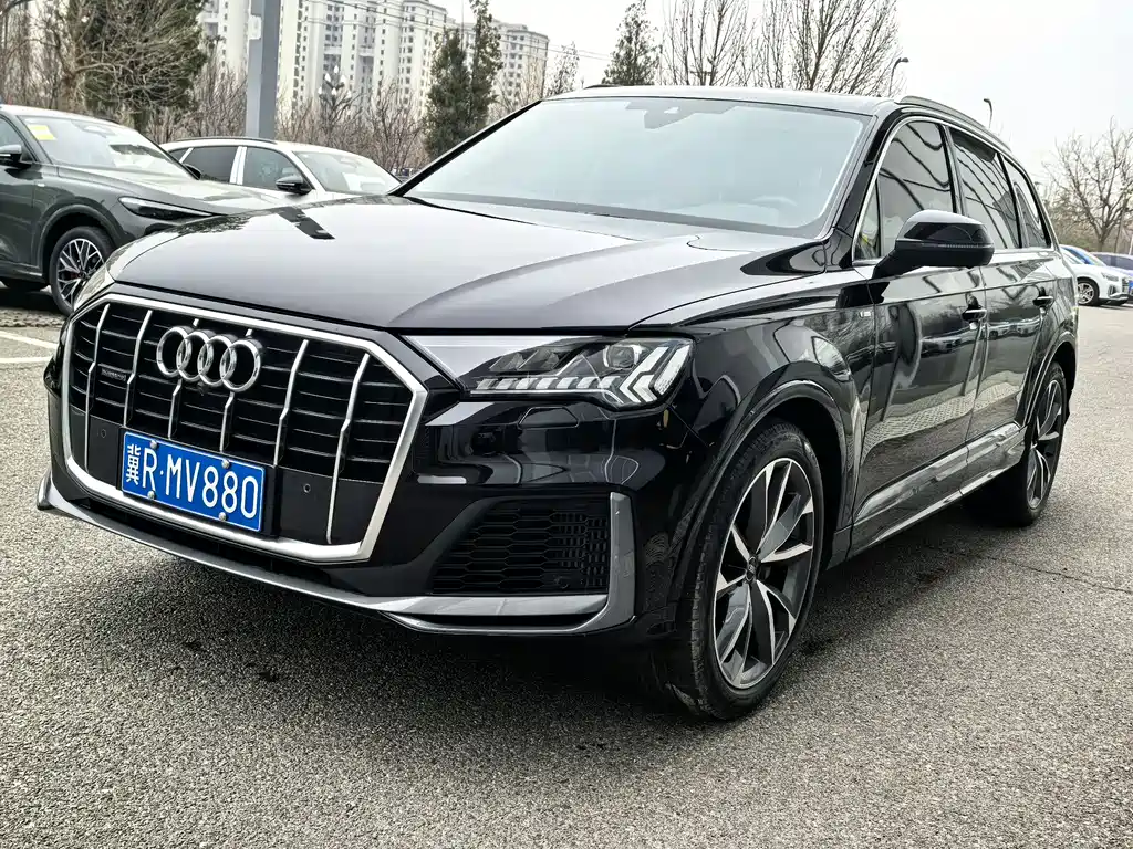 Audi Q7 2022 55 TFSI quattro S line sports купить на сайте DeffCars