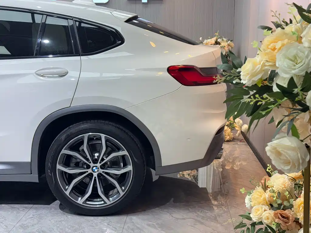 BMW X4 2019 xDrive25i M Off-Road Package купить на сайте DeffCars