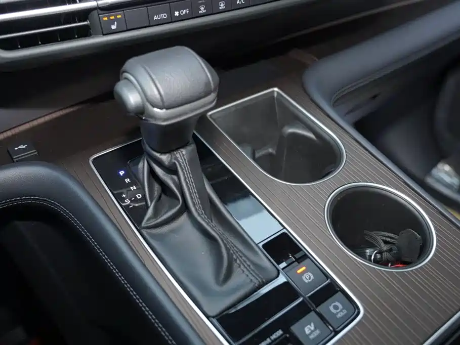Grevia 2024 2.5L hybrid premium PLUS four-wheel drive version купить на сайте DeffCars