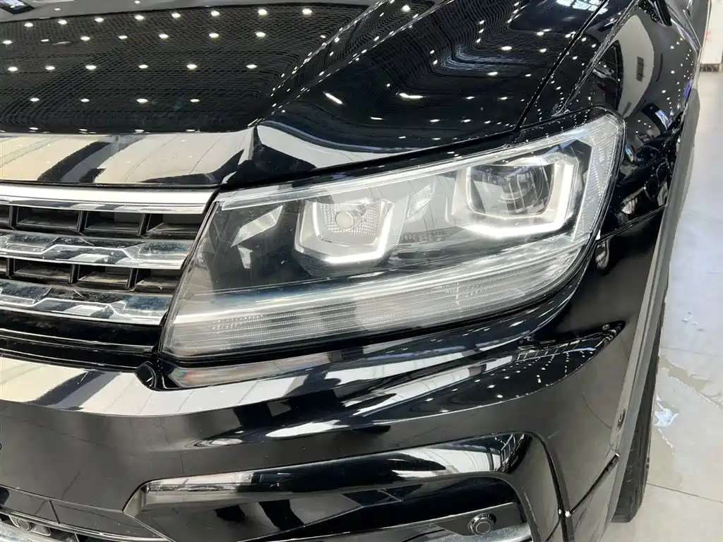 Tiguan L 2021 330TSI automatic two-wheel drive R-Line version купить на сайте DeffCars