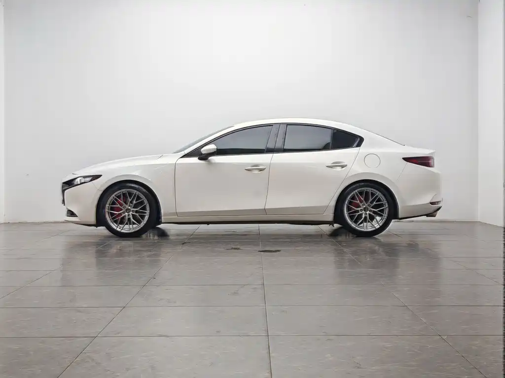 Mazda3 Angkesela 2021 2.0L Automatic Premium Edition купить на сайте DeffCars
