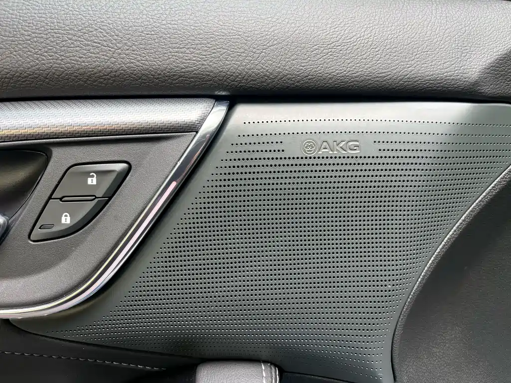 Cadillac CT5 2024 28T Luxury Pro купить на сайте DeffCars