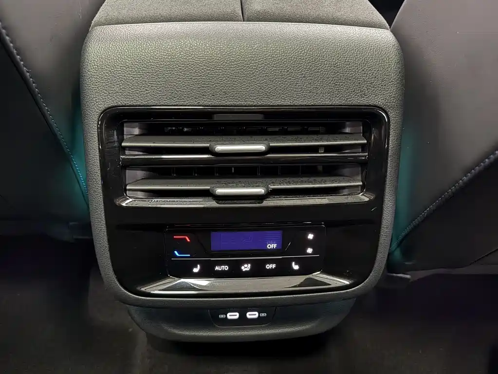 Touron 2025 Touron Pro 450TSI four-wheel drive peak version купить на сайте DeffCars