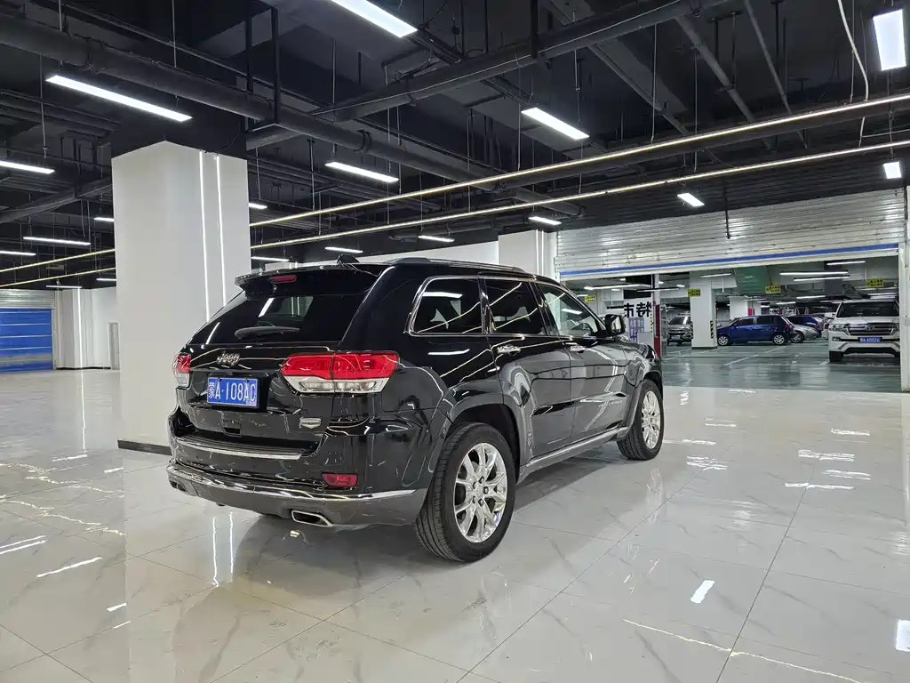 Imported Grand Cherokee 2014 3.0L flagship Zunyue Edition купить на сайте DeffCars