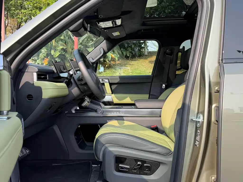 Warrior M817 2025 Pro купить на сайте DeffCars