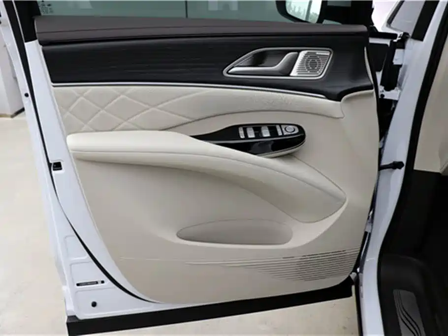 Denza D9 2024 DM-i 980 four-wheel drive flagship model купить на сайте DeffCars