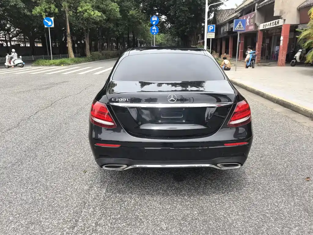 Mercedes E-Class 2016 E200L Sport купить на сайте DeffCars
