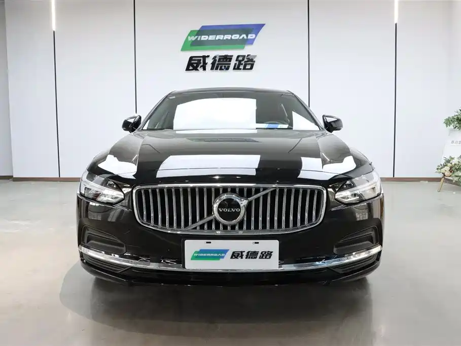 Volvo S90 2024 B5 Zhiyi Luxury Edition купить на сайте DeffCars