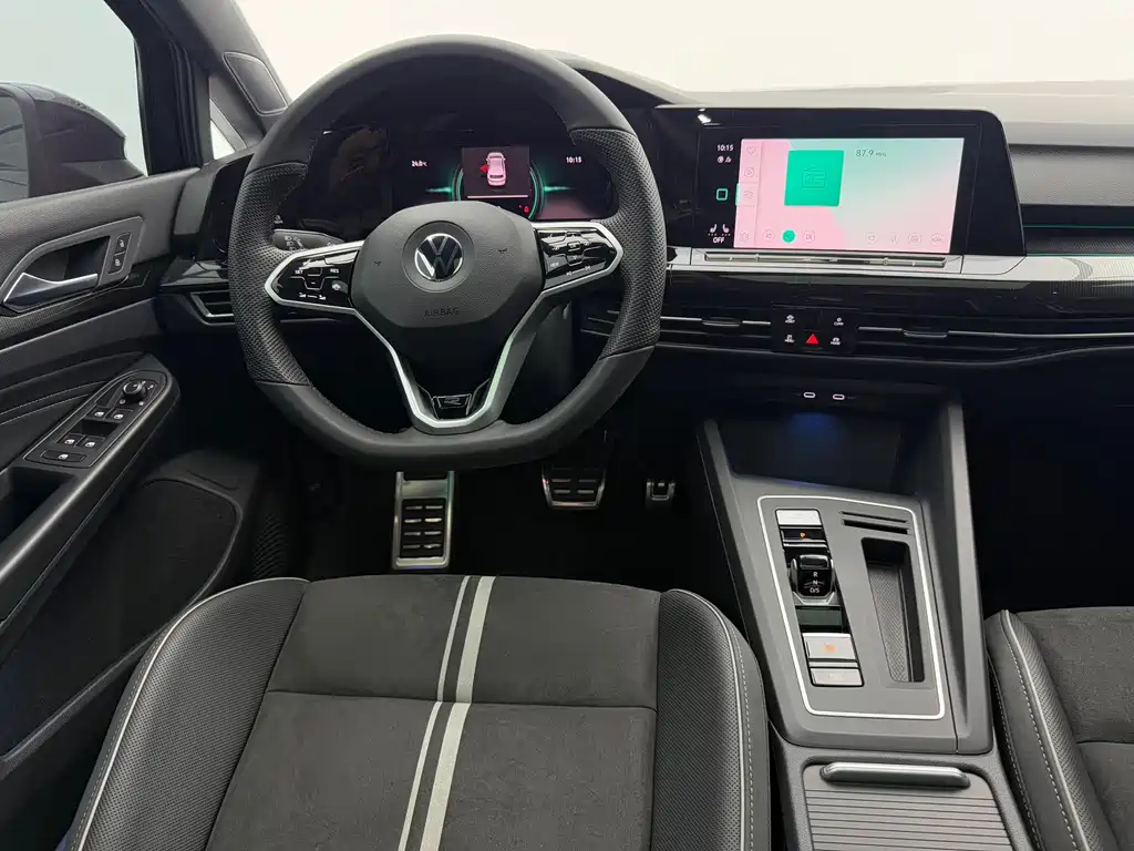 Golf 2023 280TSI DSG R-Line Lite купить на сайте DeffCars