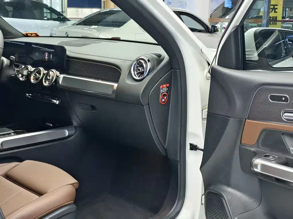 Mercedes-Benz GLB 2021 GLB 200 Fashion Model купить на сайте DeffCars