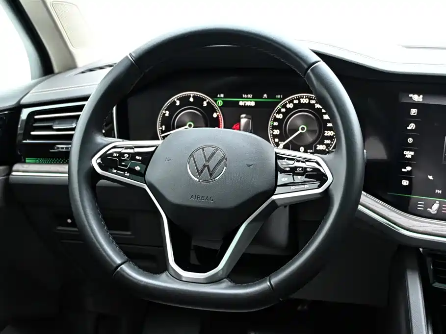 Touareg 2021 3.0TSI Ruixiang Edition Classic Sports Package купить на сайте DeffCars