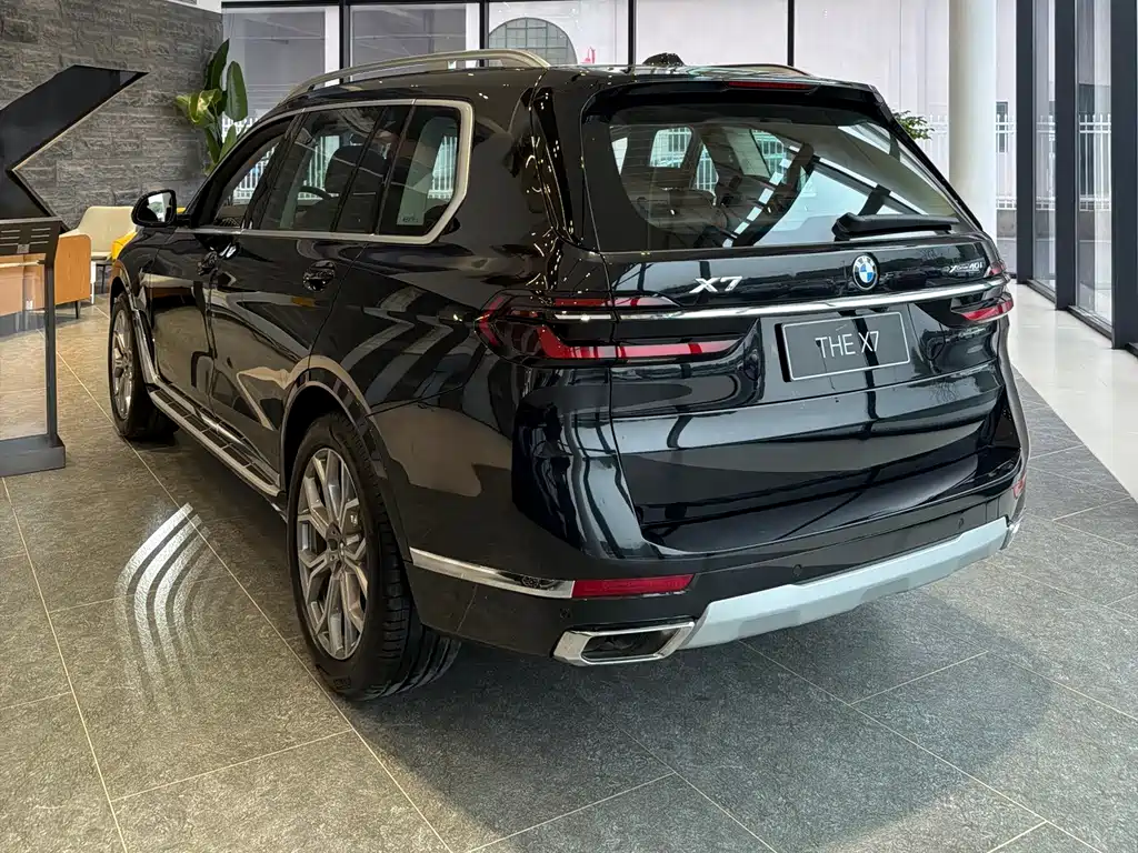 BMW X7 2024 xDrive40i Leading Luxury Package купить на сайте DeffCars