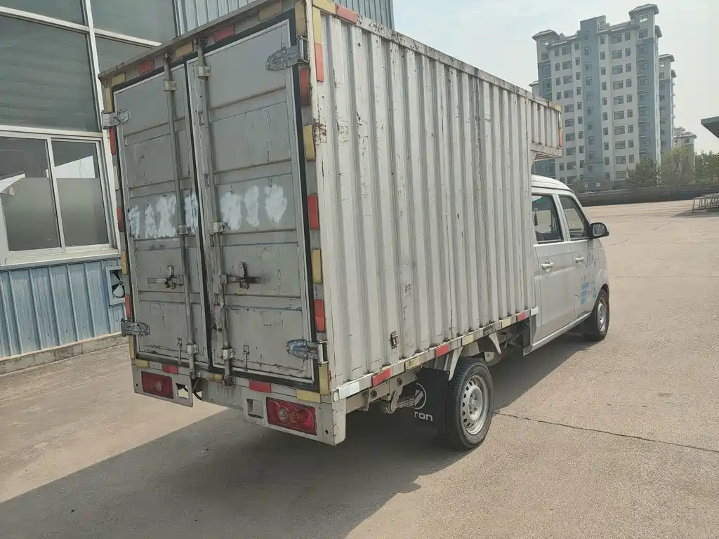 Jinbei T3 2021 1.5L China VI double row super enjoyable SWC15M купить на сайте DeffCars