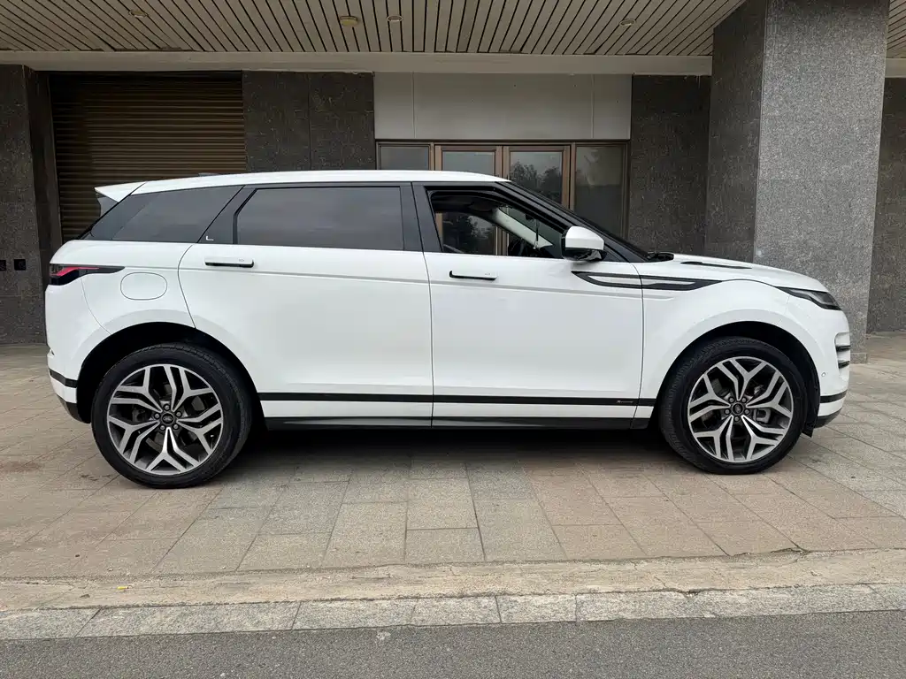 Range Rover Evoque 2023 Evoque L 249PS Luxury Edition купить на сайте DeffCars