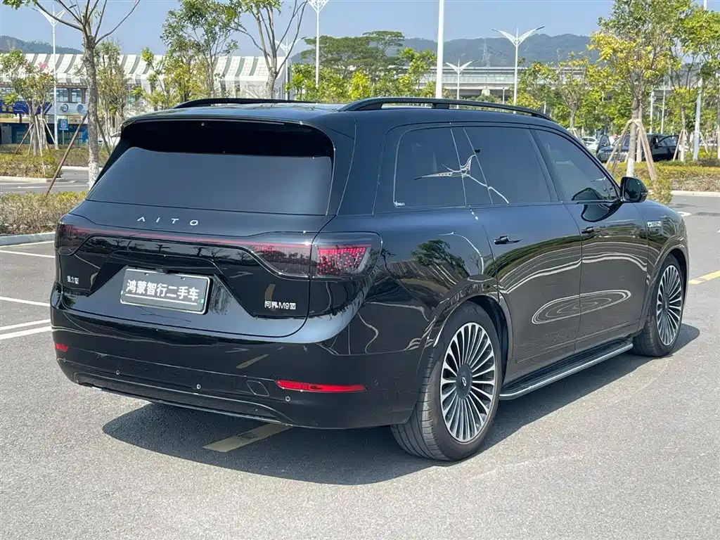 Wenjie M9 2024 pure electric Ultra version 100kWh 5-seater version купить на сайте DeffCars