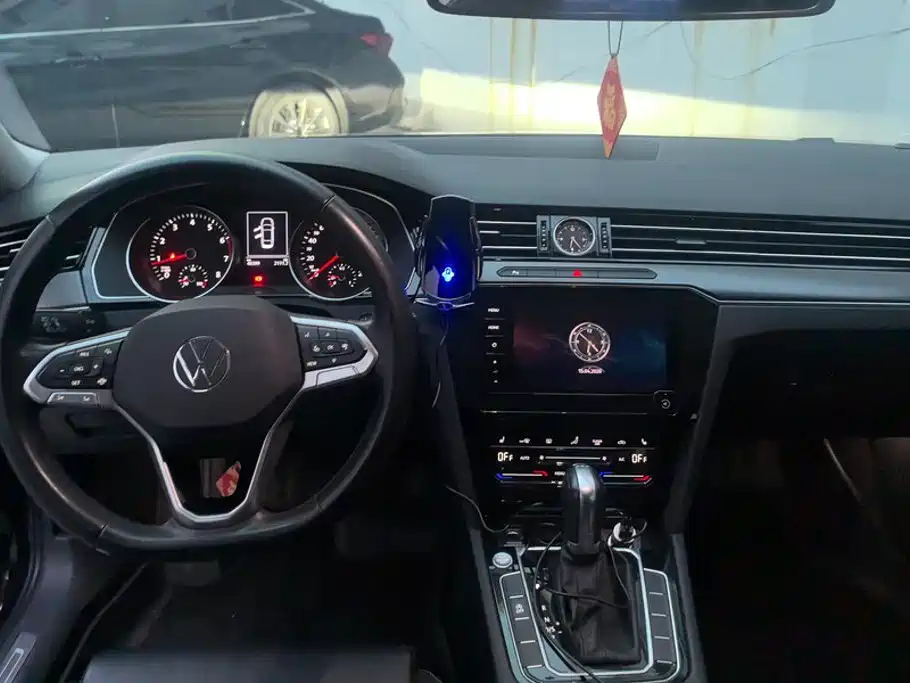 Magotan 2020 330TSI DSG leading model купить на сайте DeffCars