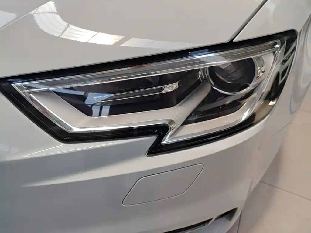 Audi A3 2019 Sportback 35 TFSI Enterprising National VI купить на сайте DeffCars
