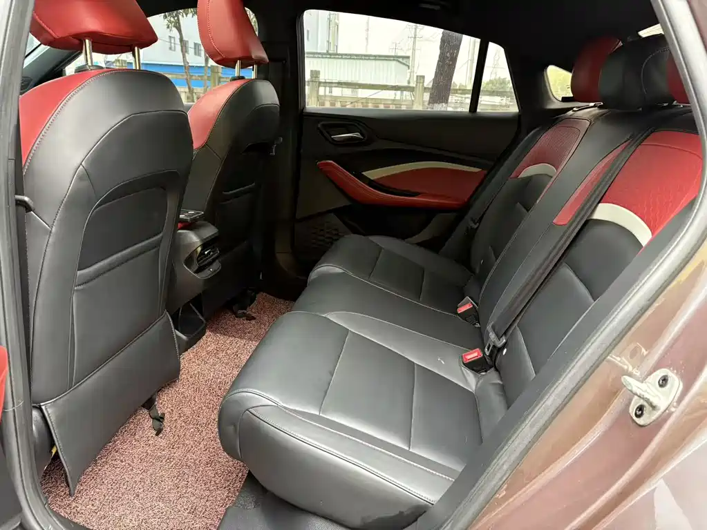 MG5 2021 facelift 180DVVT CVT Youth Deluxe Edition купить на сайте DeffCars