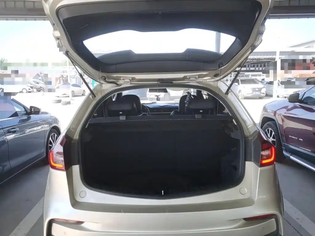 Vision X3 2020 1.5L Manual Elite купить на сайте DeffCars