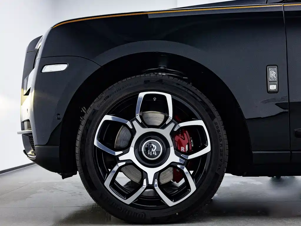 Cullinan 2024 Black Badge купить на сайте DeffCars