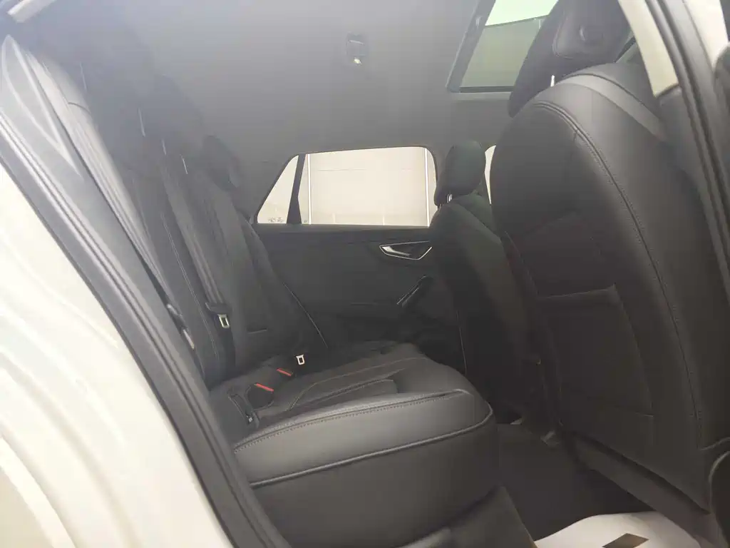 Audi Q2L 2023 35TFSI fashionable and dynamic купить на сайте DeffCars