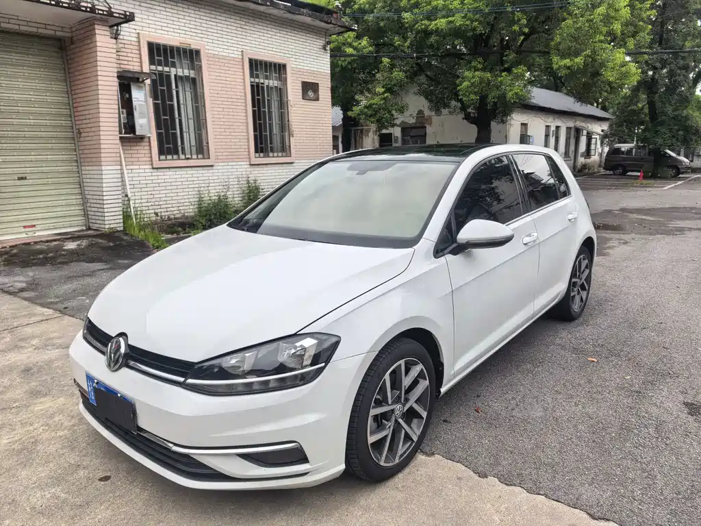 Golf 2020 Beloved Edition 280TSI DSG Comfort Type купить на сайте DeffCars
