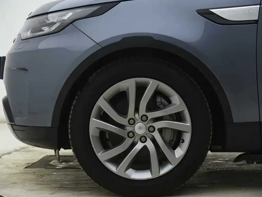 Discover 2018 3.0 SC V6 HSE купить на сайте DeffCars