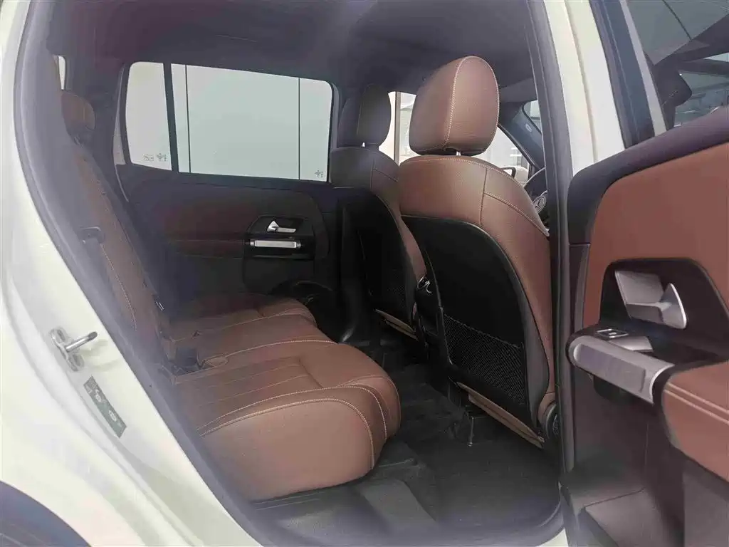 Mercedes-Benz GLB 2024 facelift GLB 200 dynamic version купить на сайте DeffCars