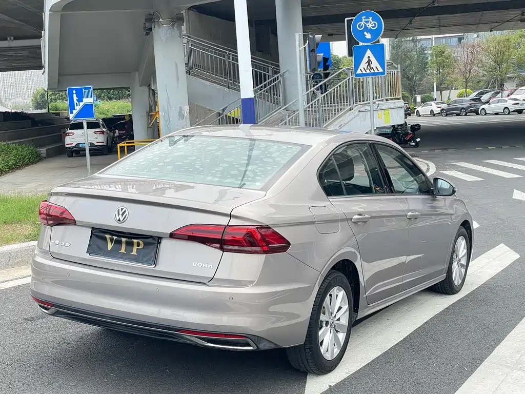 Bora 2020 1.5L automatic elite model купить на сайте DeffCars