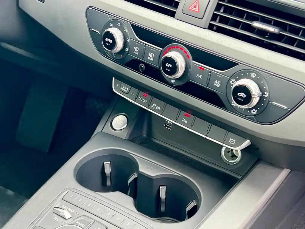 Audi A4L 2019 40 TFSI Enterprising National VI купить на сайте DeffCars