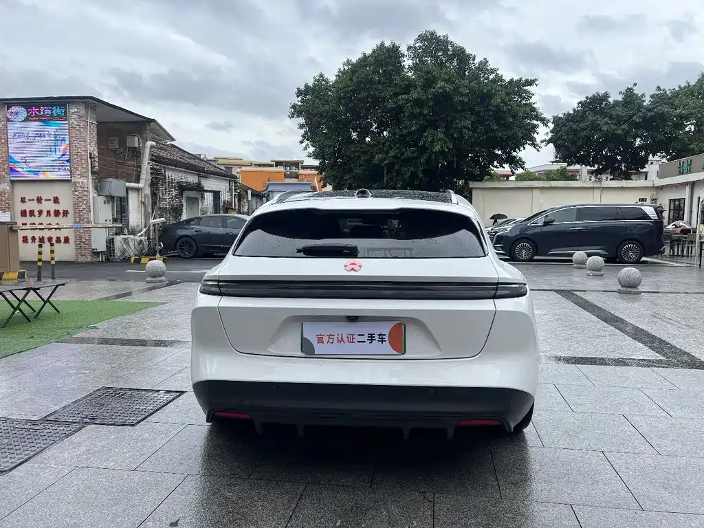 NIO ET5T 2023 75kWh Touring купить на сайте DeffCars