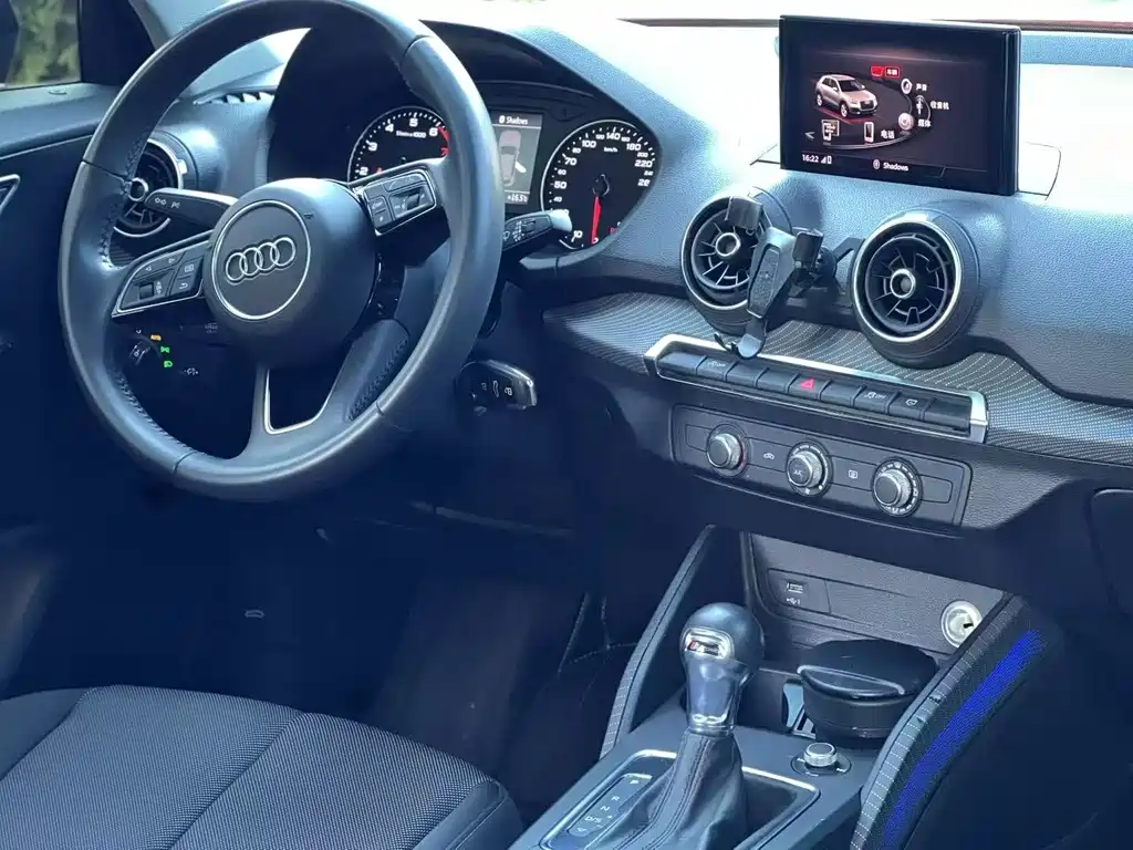 Audi Q2L 2018 35 TFSI Fashionable and Dynamic National V купить на сайте DeffCars