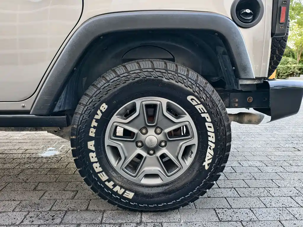 Wrangler 2013 3.6L Rubicon four-door version купить на сайте DeffCars