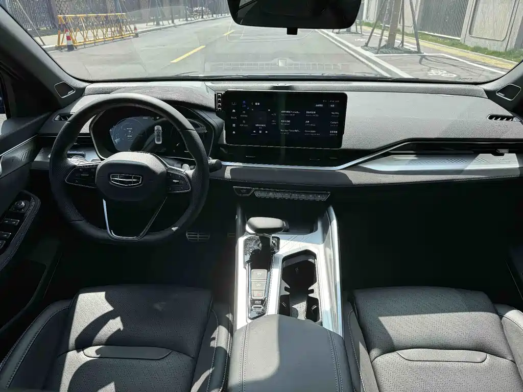 Xingrui 2023 2.0TD Premium Model купить на сайте DeffCars