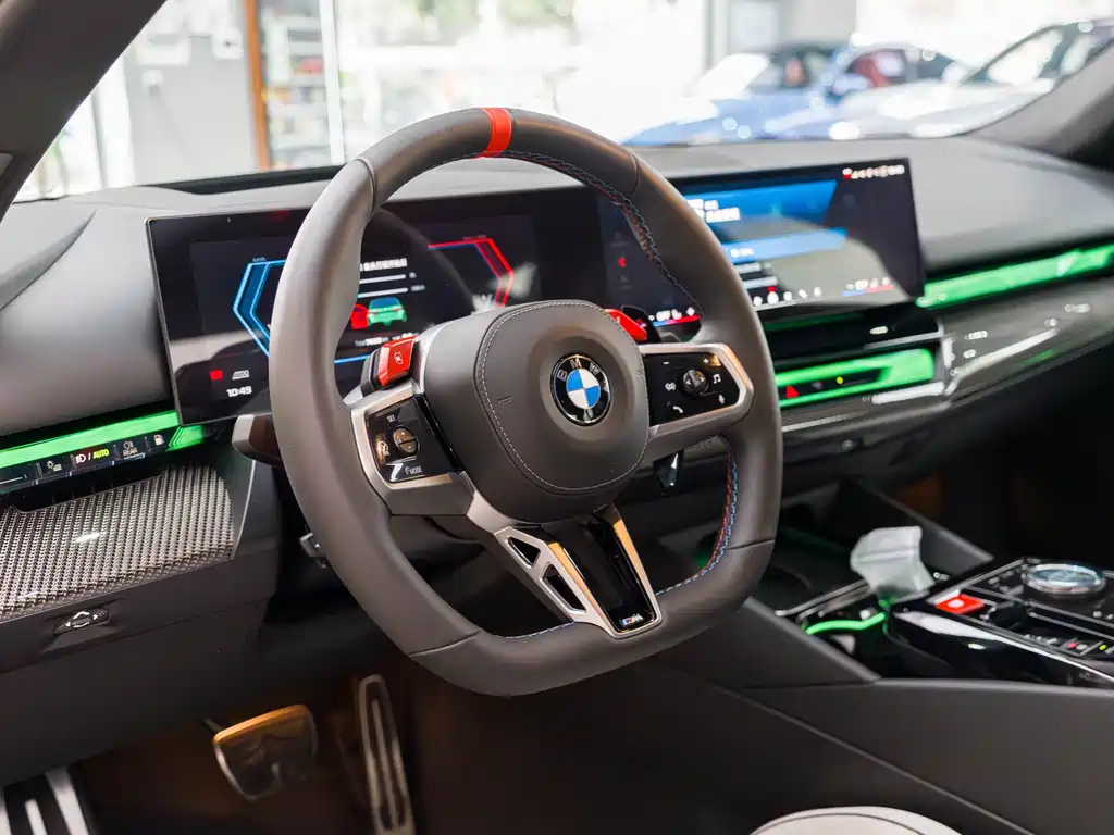 BMW M5 New Energy 2025 M5 купить на сайте DeffCars