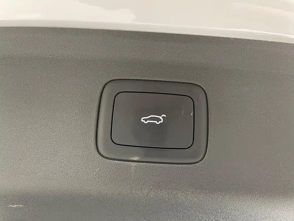 Audi E5 Sportback 2026 flagship quattro купить на сайте DeffCars