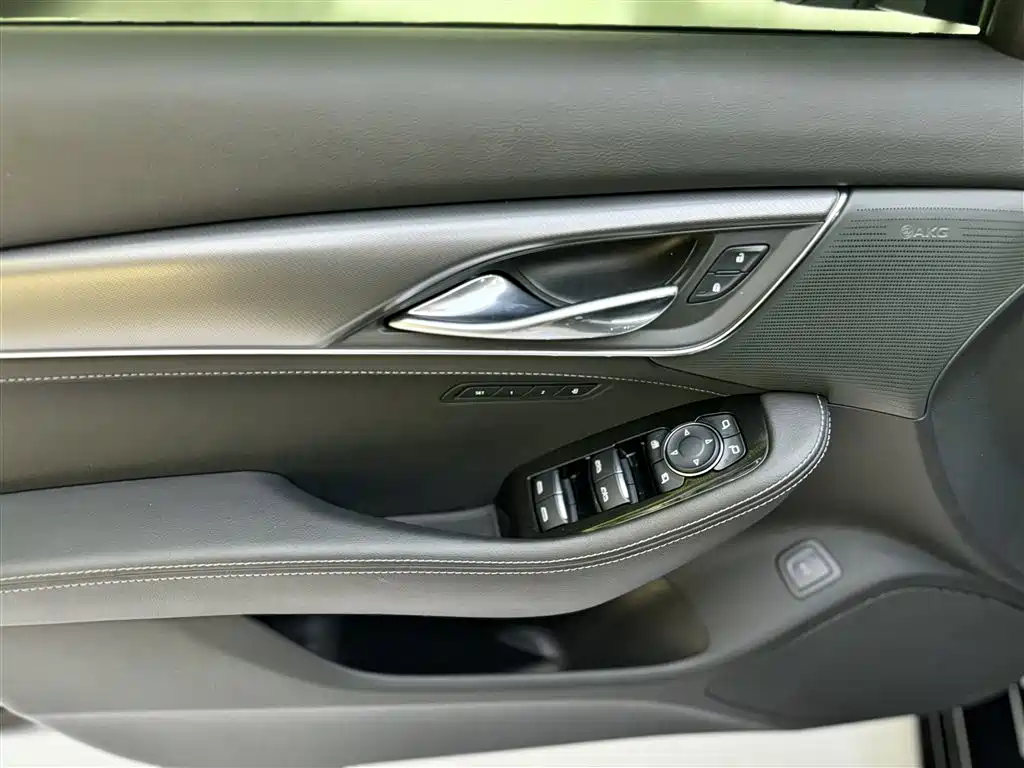 Cadillac CT5 2024 28T Premium Model купить на сайте DeffCars