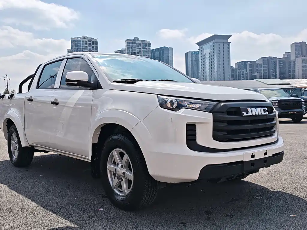 Baodian 2023 2.5T diesel two-wheel drive comfort version standard axle JX4D25A6L купить на сайте DeffCars