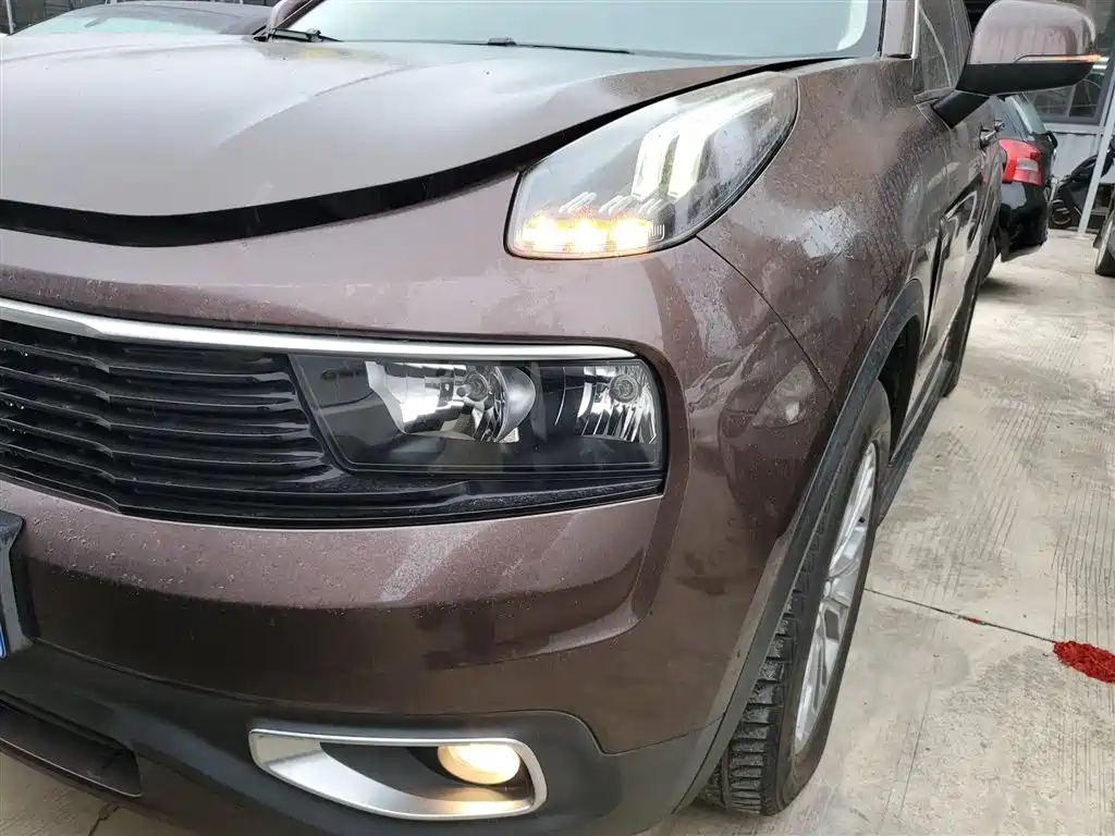 Lynk & Co 01 2017 2.0T two-wheel drive version купить на сайте DeffCars