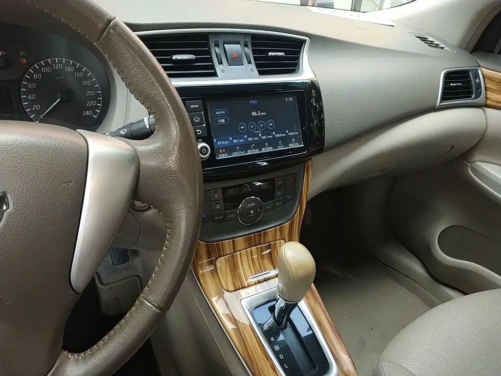 Sylphy 2014 1.6XV CVT Exclusive Edition купить на сайте DeffCars