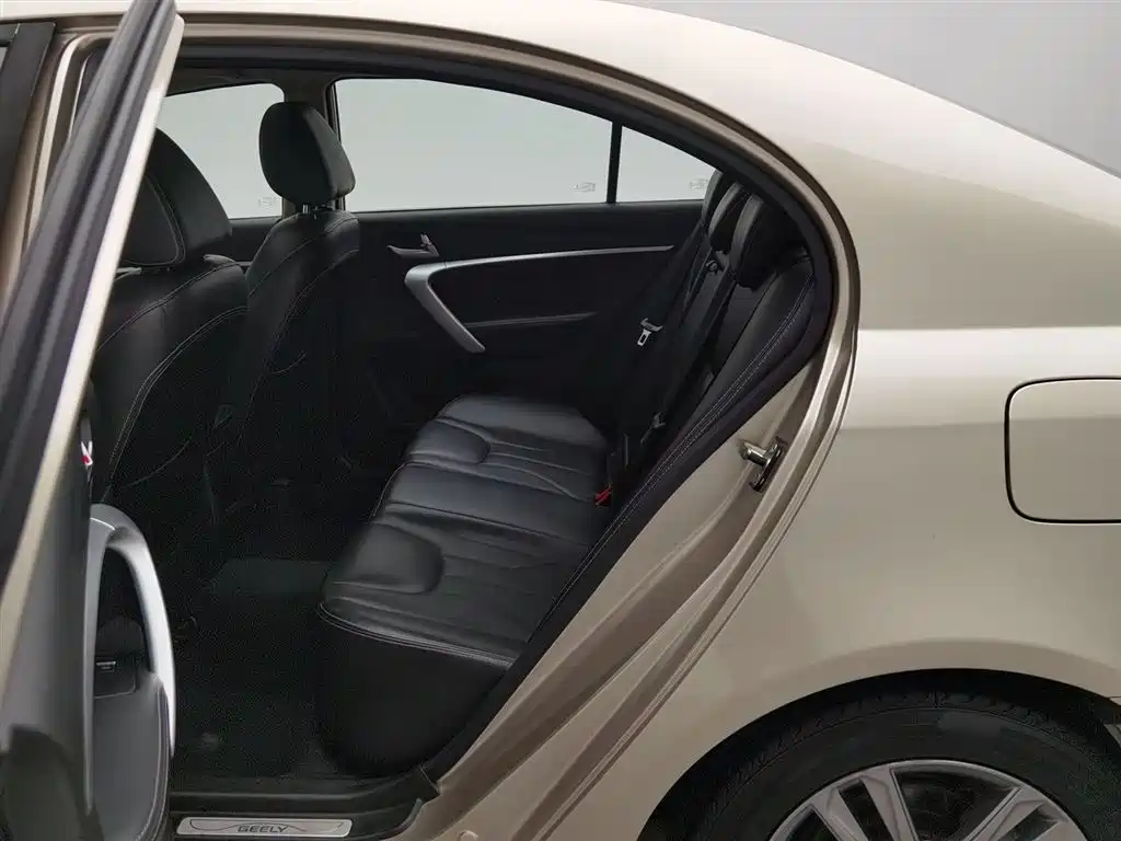 Emgrand 2017 Sedan Million Model 1.5L CVT Upward Interconnect Version купить на сайте DeffCars