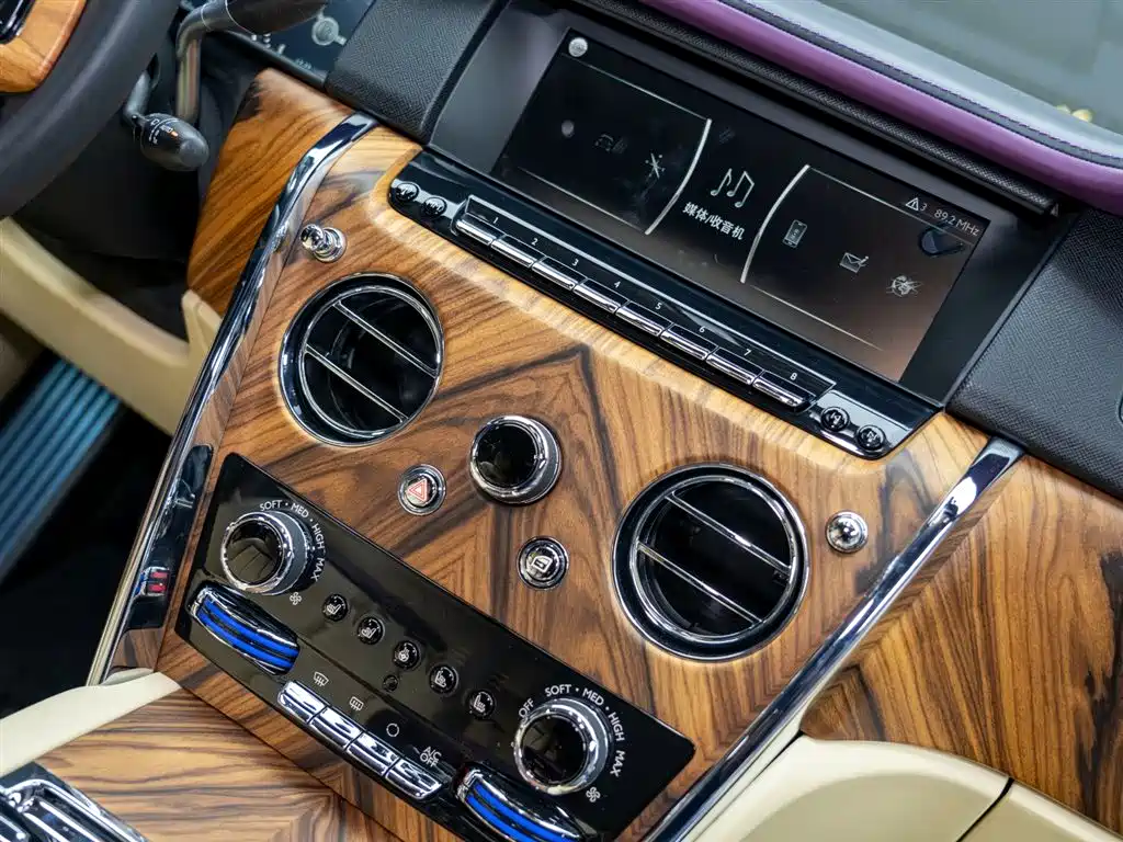 Cullinan 2018 four-seat version купить на сайте DeffCars