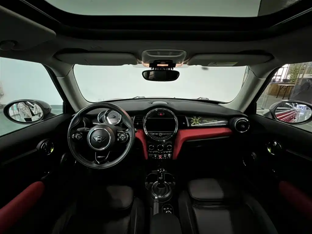 MINI 2018 1.5T COOPER Artist купить на сайте DeffCars