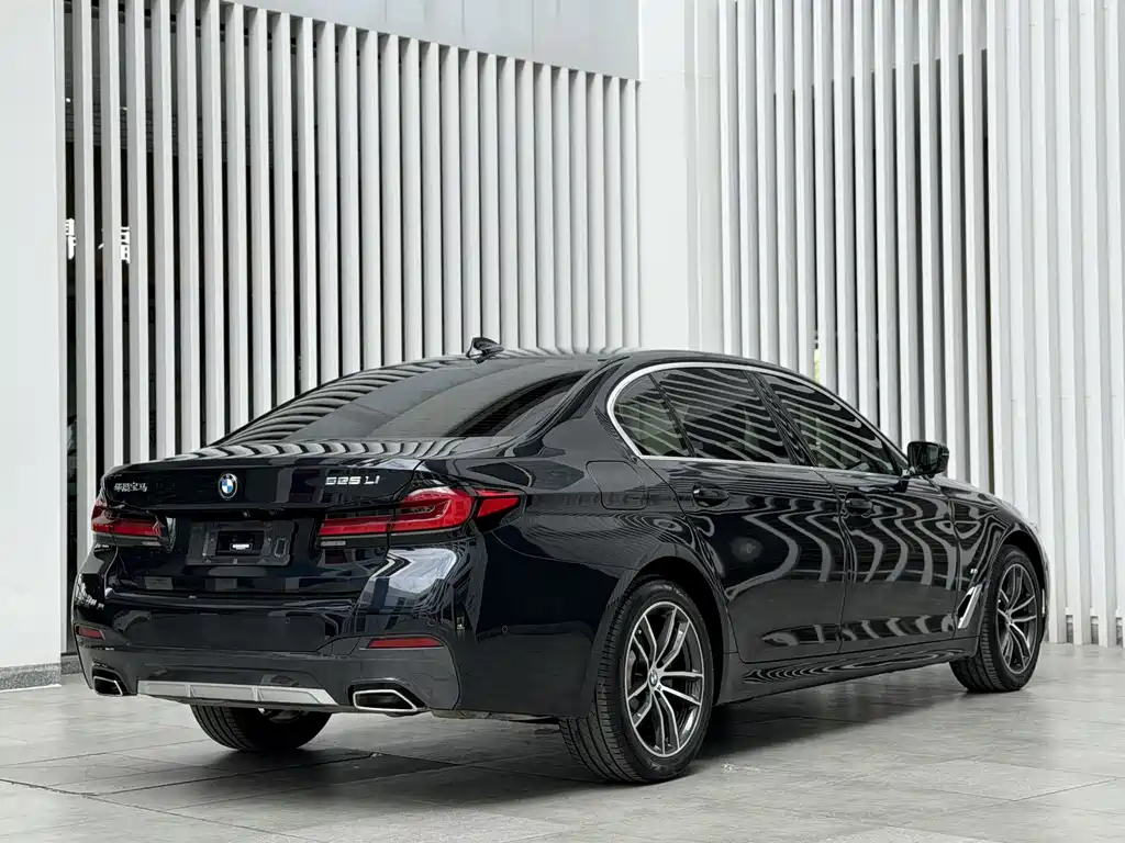 BMW 5 Series 2022 facelift 525Li M Sports Package купить на сайте DeffCars