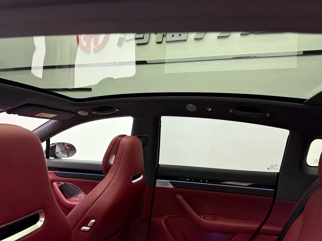 Zhijie R7 2026 pure electric UItra купить на сайте DeffCars