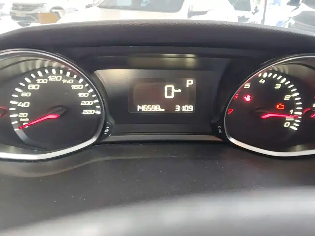 Peugeot 308S 2015 1.2T Automatic Jinchi Edition купить на сайте DeffCars