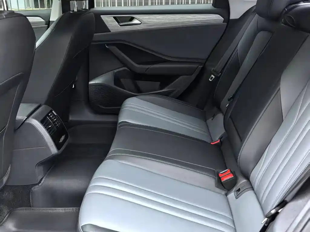 Sagitar 2026 facelift 30 million units selected 300TSI DSG transcendent version купить на сайте DeffCars
